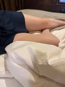 NANAchan R online show from February 12, 2025, 12:12 pm