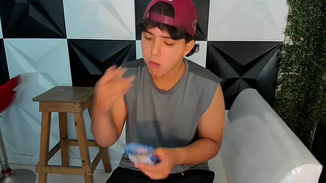 Dani cumboy online show from November 8, 2025, 1:25 pm