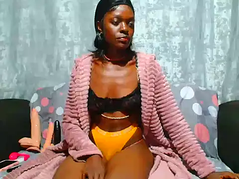 VANESAAMBER23 online show from April 25, 2026, 6:27 pm