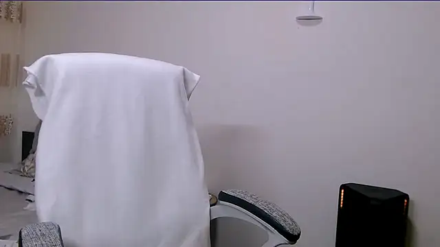 Evadesirex46 online show from April 1, 2026, 4:59 pm