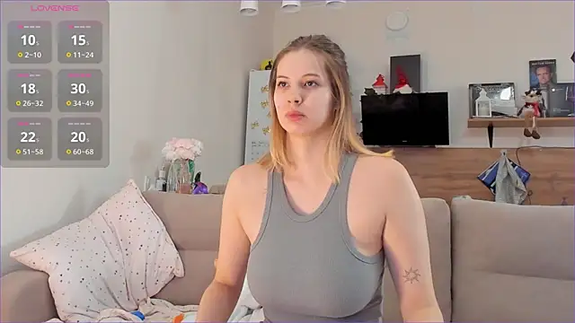 Snapshot of Girl_alone_home chatting on February 16, 2026, 2:27 pm Girl alone home online show from February 16, 2026, 2:27 pm