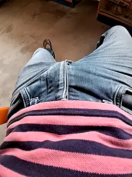 villagb12 online show from March 16, 2025, 11:16 am