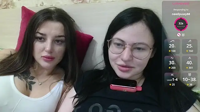 Snapshot of German_Eva chatting on March 21, 2025, 10:28 pm German Eva online show from March 21, 2025, 10:28 pm