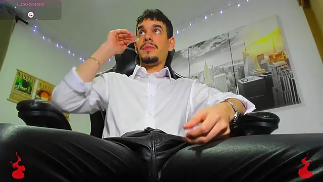 BRAYHAMBROWN online show from October 20, 2025, 1:51 am