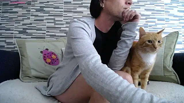 Snapshot of VioletaGomezCo chatting on June 30, 2026, 1:33 pm VioletaGomezCo online show from June 30, 2026, 1:33 pm