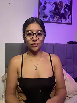 Snapshot of BrittanyDiaz chatting on January 31, 2026, 7:34 pm BrittanyDiaz online show from January 31, 2026, 7:34 pm