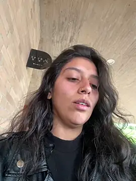 Snapshot of BrittanyDiaz chatting on February 3, 2026, 9:31 pm BrittanyDiaz online show from February 3, 2026, 9:31 pm