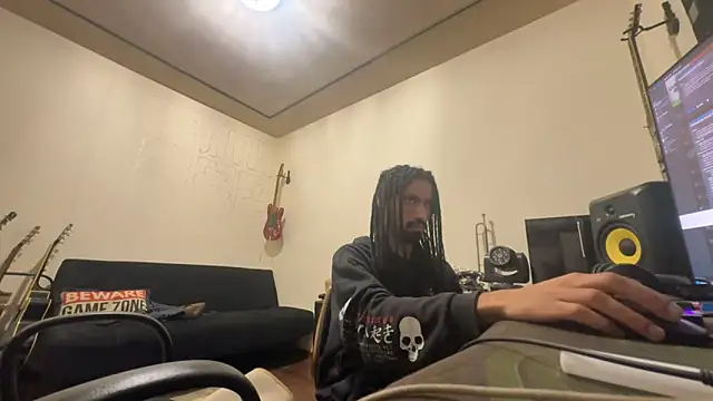 hotcamboy420 online show from October 24, 2025, 5:28 am