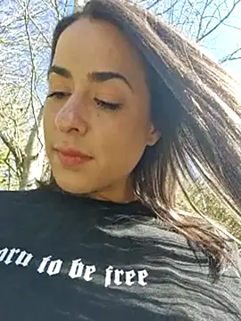 LydiaMaus96 online show from April 21, 2026, 1:39 pm