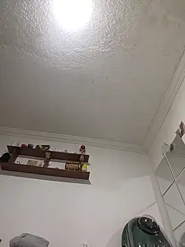 karlamorris  online show from November 1, 2025, 12:54 pm