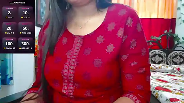 Snapshot of dimpi_111 chatting on December 9, 2024, 6:55 am dimpi 111 online show from December 9, 2024, 6:55 am