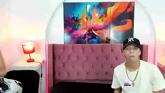 Snapshot of Ashley_James chatting on February 20, 2025, 7:41 pm Ashley James online show from February 20, 2025, 7:41 pm