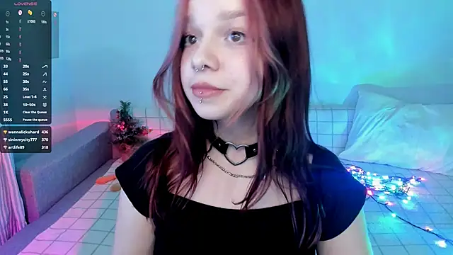 Snapshot of crystal_lilith chatting on December 30, 2024, 8:32 am crystal lilith online show from December 30, 2024, 8:32 am