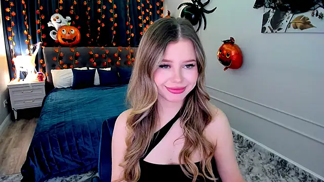 FollowLovee online show from October 9, 2025, 7:58 pm