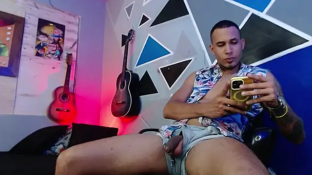 MagnusFrost online show from September 9, 2025, 5:50 am