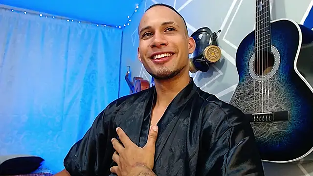 MagnusFrost online show from March 14, 2025, 1:37 am