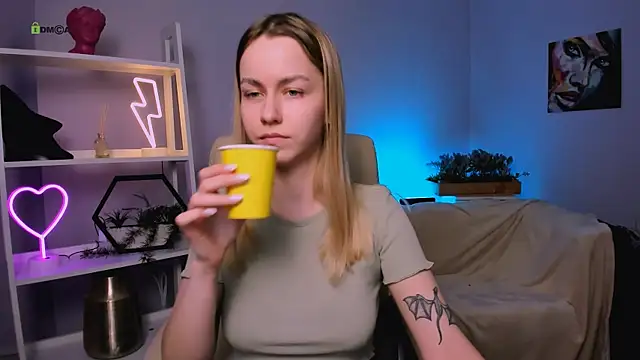 mary mooore online show from February 5, 2025, 4:36 pm