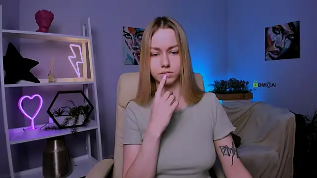 mary mooore online show from February 6, 2025, 10:04 am