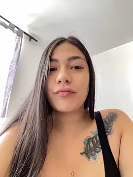 Latina vanessa online show from March 16, 2025, 1:49 pm