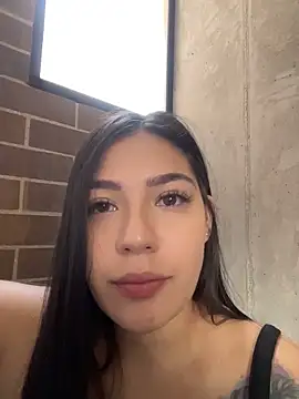 Latina vanessa online show from May 27, 2026, 8:16 pm