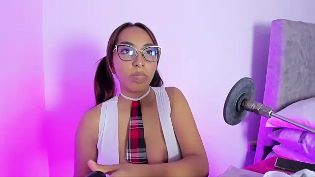 Snapshot of Leticia_brownn1 chatting on March 2, 2026, 7:43 pm Leticia brownn1 online show from March 2, 2026, 7:43 pm