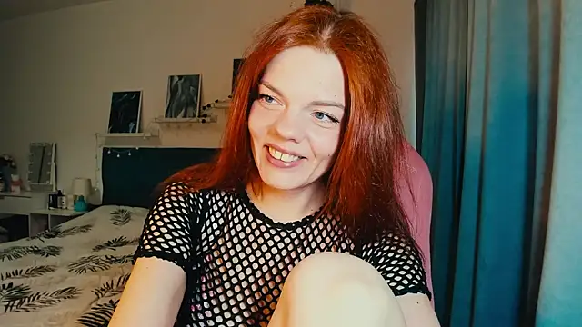 AlysaNightmoon online show from May 18, 2026, 7:13 am