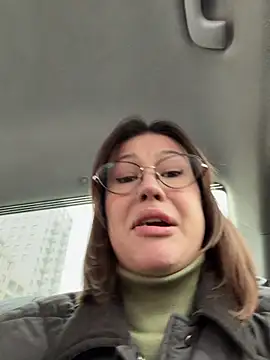 RinaCat online show from April 12, 2026, 6:05 am