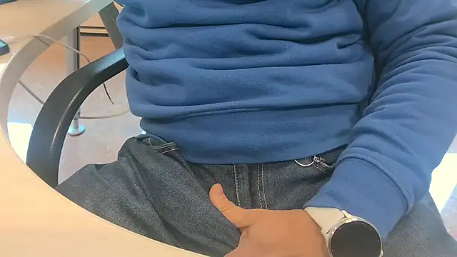 alessandroman2114 online show from January 15, 2026, 11:13 am