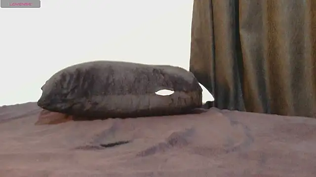  luna nyx online show from June 26, 2026, 1:33 am
