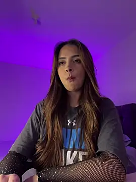 Snapshot of soy_paulina chatting on February 24, 2025, 7:22 am soy paulina online show from February 24, 2025, 7:22 am