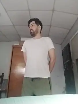 Snapshot of nicedick_bro chatting on December 17, 2025, 3:33 am nicedick bro online show from December 17, 2025, 3:33 am