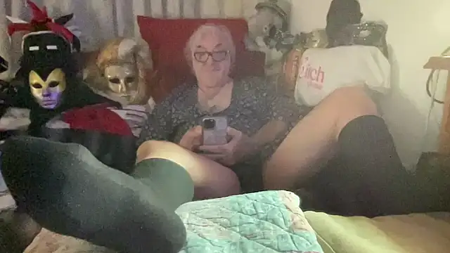 EroticVenetian online show from December 3, 2025, 7:41 am