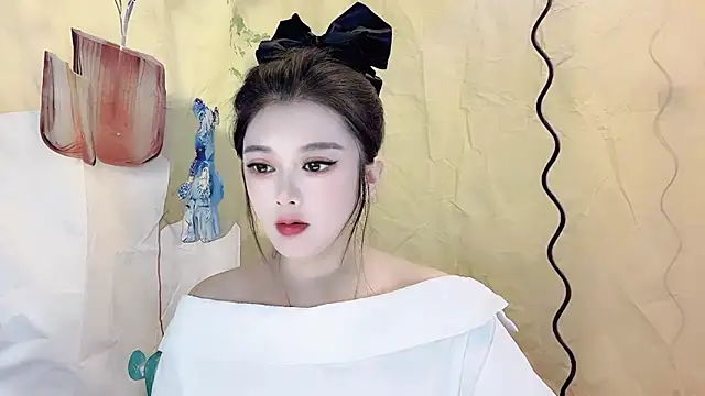 Snapshot of VIWVI chatting on October 17, 2025, 5:11 am VIWVI online show from October 17, 2025, 5:11 am