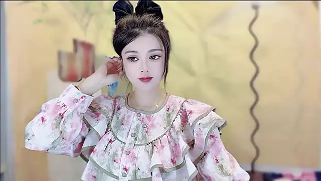 Snapshot of VIWVI chatting on October 28, 2025, 3:18 am VIWVI online show from October 28, 2025, 3:18 am