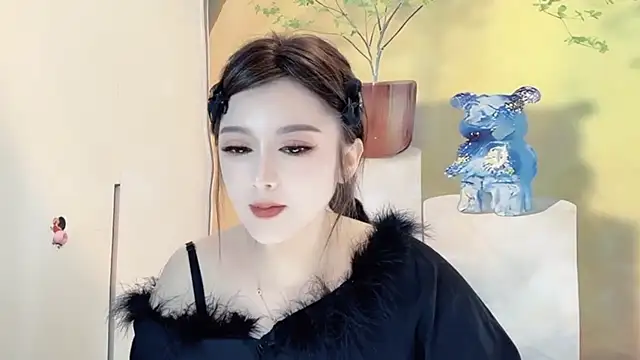Snapshot of VIWVI chatting on March 11, 2025, 5:57 am VIWVI online show from March 11, 2025, 5:57 am