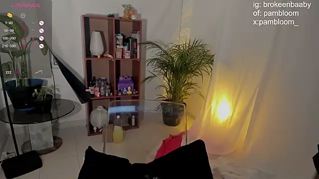 droolingdollfacee online show from February 12, 2025, 12:37 am