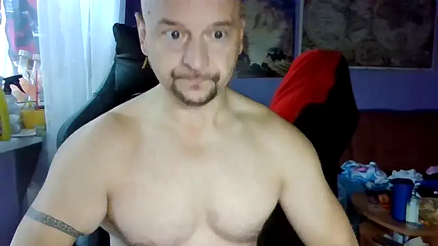 Snapshot of Sports-beast chatting on October 15, 2025, 6:00 am Sports-beast online show from October 15, 2025, 6:00 am