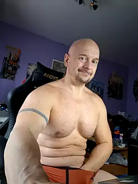 Snapshot of Sports-beast chatting on December 15, 2025, 8:31 am Sports-beast online show from December 15, 2025, 8:31 am