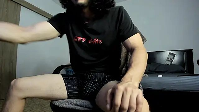 TristanWoods online show from April 8, 2026, 9:33 am