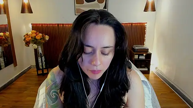 KatherineBond online show from June 23, 2026, 6:17 pm