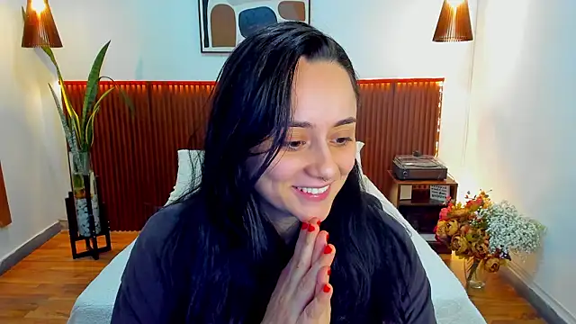 KatherineBond online show from January 16, 2026, 8:35 pm