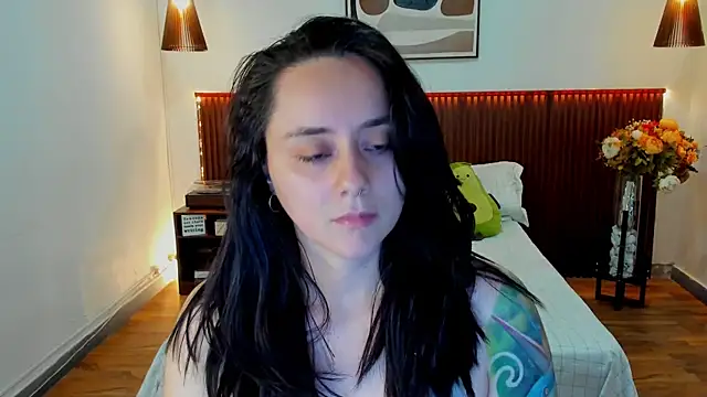 KatherineBond online show from July 16, 2026, 5:10 pm