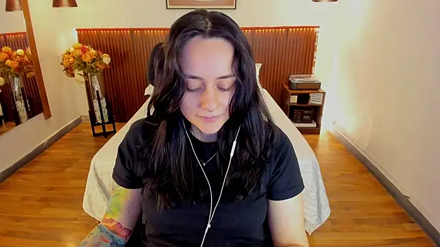 KatherineBond online show from June 27, 2026, 4:35 pm