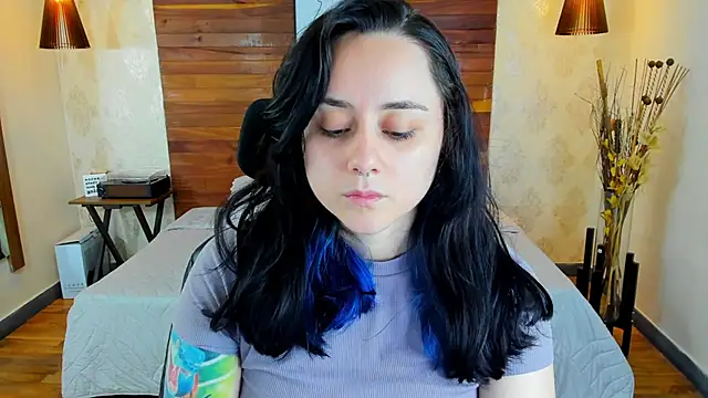 KatherineBond online show from March 18, 2025, 7:22 pm