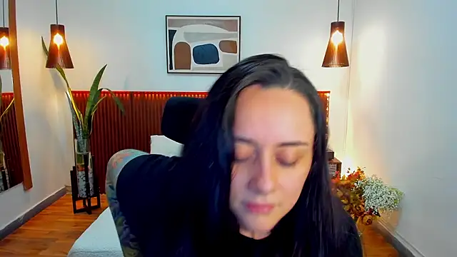 KatherineBond online show from January 15, 2026, 7:28 pm