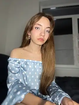 BarbaraFantasy online show from June 18, 2026, 6:57 pm