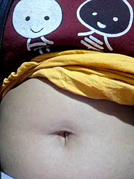 Priya Bong online show from November 19, 2025, 11:49 pm