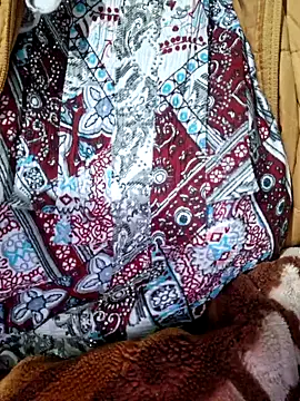 Priya Bong online show from November 19, 2025, 2:55 am