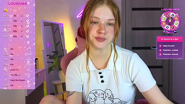 TrissMerigold9 online show from February 15, 2026, 11:47 pm