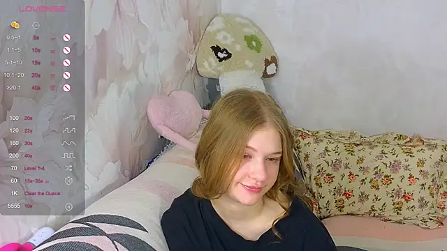 TrissMerigold9 online show from December 20, 2025, 9:01 am